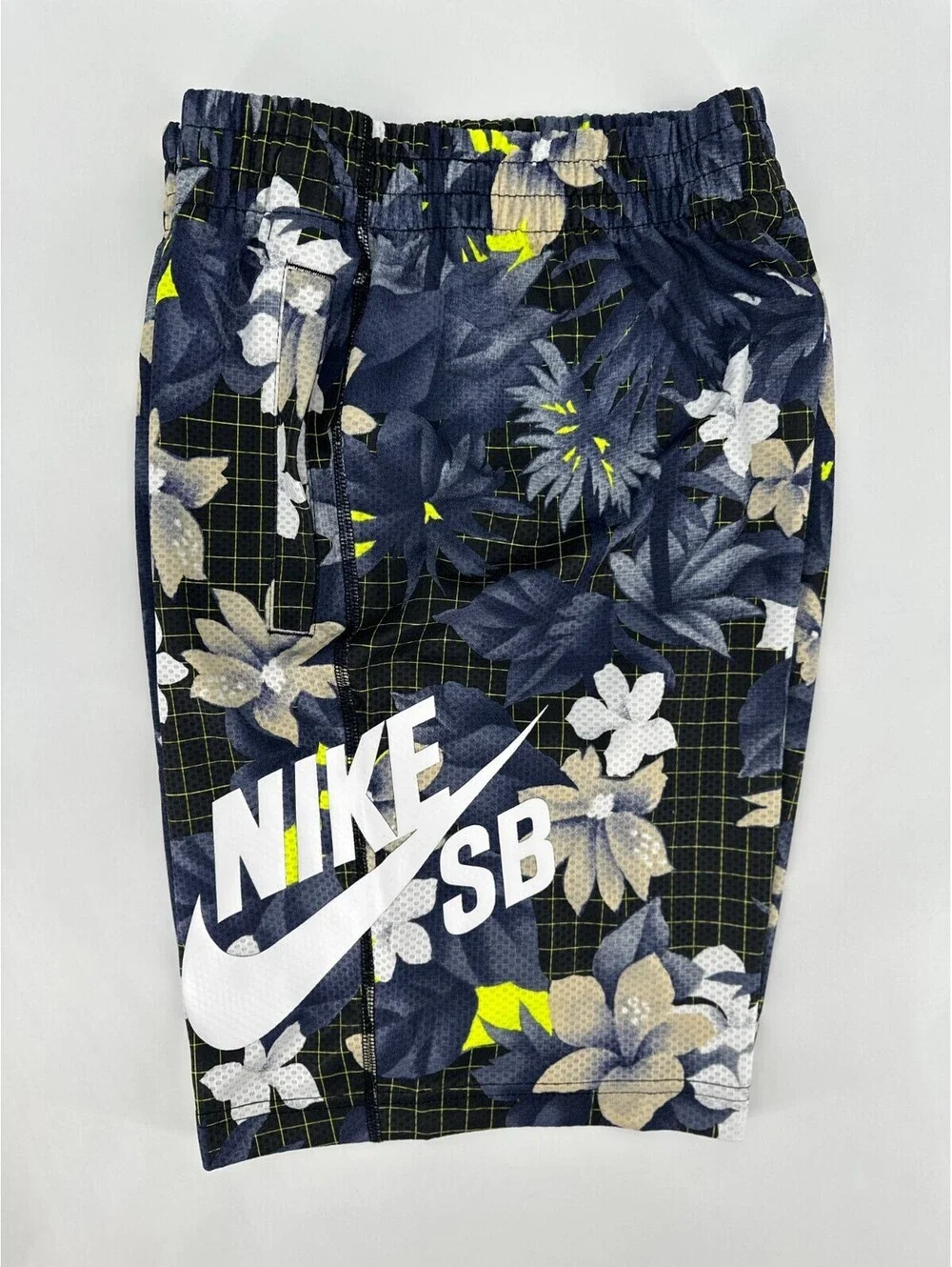 Nike Shorts Mens XL SB Sunday Floral Graphic Skateboard Retro 90s CI7343-010